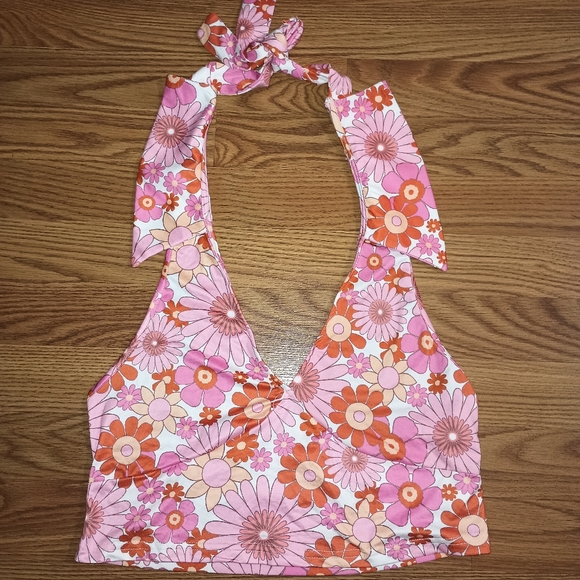 Self Tie Floral Halter Top - Picture 5 of 5